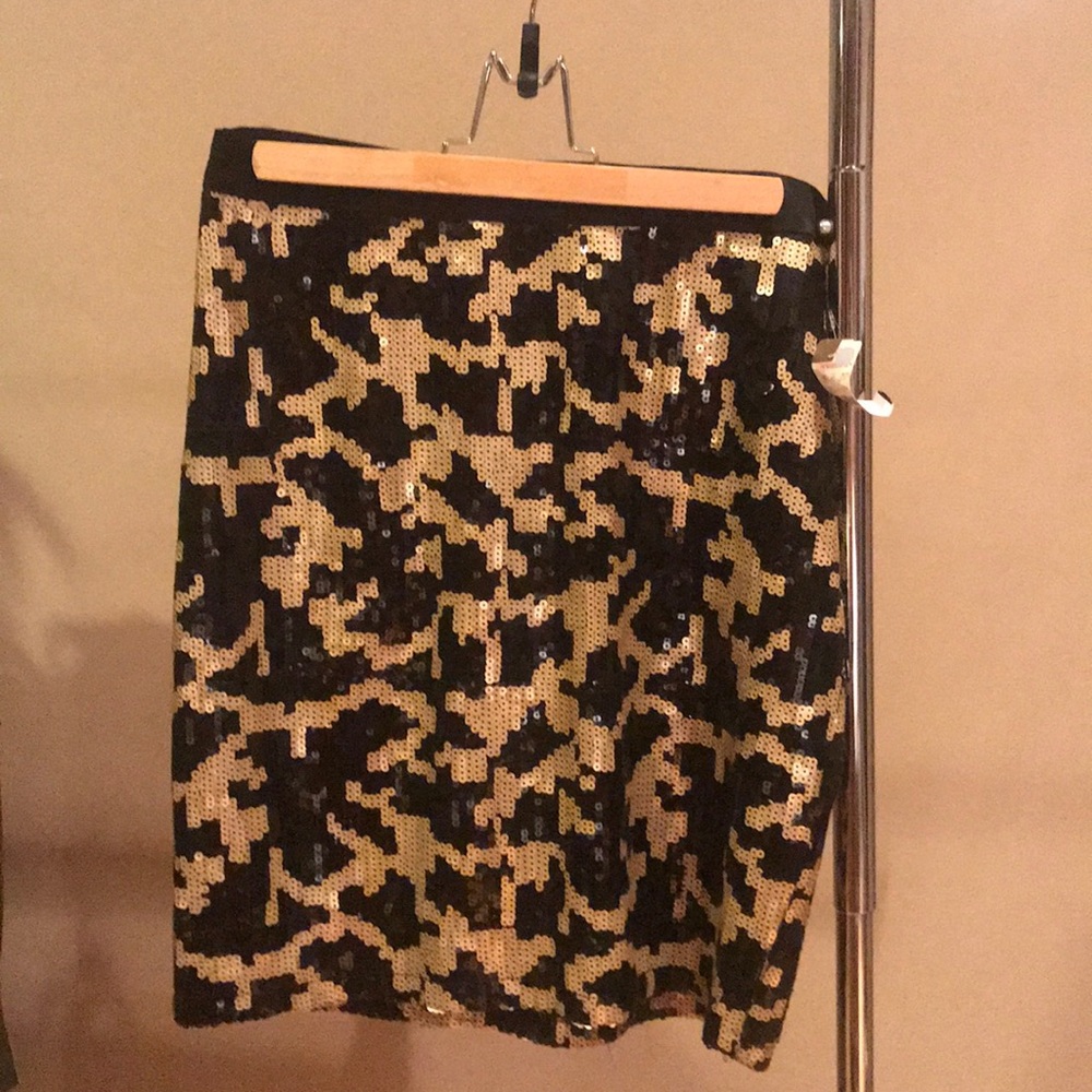 Manoukian sequence skirt